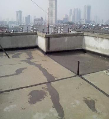 哈尔滨漏水维修 楼顶漏水是什么原因，楼顶漏水维修方法是什么?